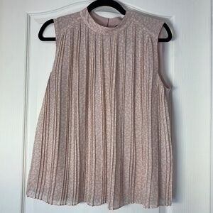 RW&Co Sleeveless Pleated Blouse Peach Leopard Print Size M – Elegant Office Chic